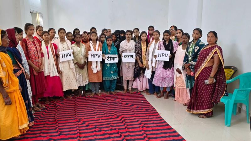 एचपीवी टीकाकरण में बलरामपुर ने रचा कीर्तिमान: 90% लक्ष्य पूरा कर बना छत्तीसगढ़ का नंबर-1 जिला