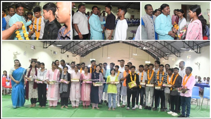 ‘छू लो आसमान’ के होनहारों का भव्य सम्मान, वन मंत्री केदार कश्यप ने नीट विजेताओं का बढ़ाया हौसला, उच्च शिक्षा में हरसंभव सहयोग का दिया भरोसा