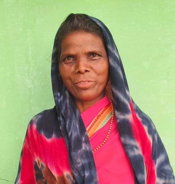 कच्चे घर से पक्के आशियाने तक : पीएम जनमन आवास योजना ने सरिता बैगा के जीवन में भरी खुशियों की नई रोशनी