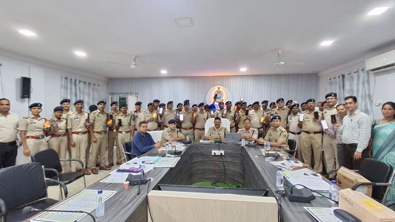 डीआईजी-एसएसपी डॉ. लाल उमेद सिंह की नई पहल: ई-साक्ष्य और वैज्ञानिक जांच से जशपुर में अपराध विवेचना बनेगी और अधिक प्रभावी