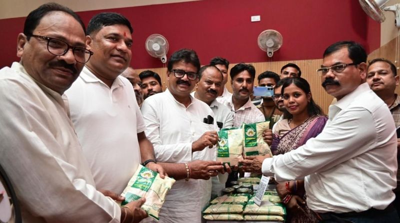 बिहान की महिलाओं ने रचा नया इतिहास, ‘विष्णुभोग’ चावल को मिला जबरदस्त समर्थन, स्थानीय उत्पाद बना आत्मनिर्भरता की नई पहचान