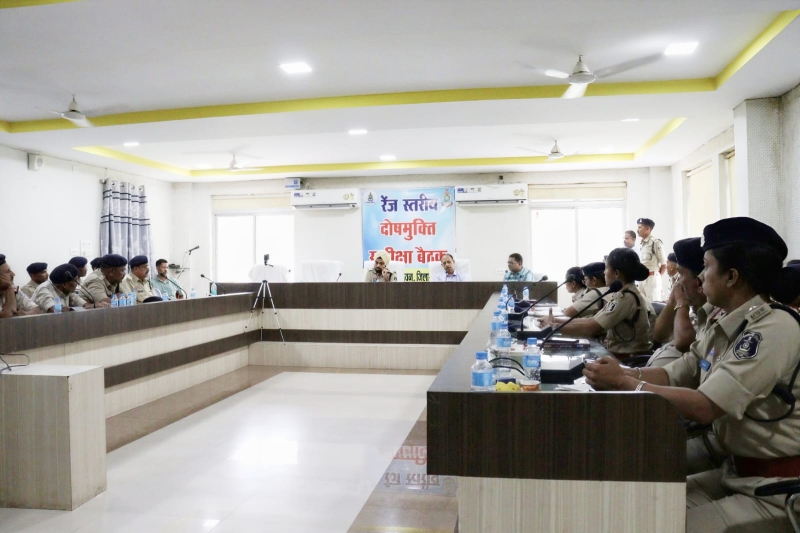 पुलिस की बड़ी पहल : एनडीपीएस, एससी/एसटी एक्ट और साइबर क्राइम मामलों में मजबूत विवेचना के लिए विवेचकों को डिजिटल साक्ष्य और फॉरेंसिक जांच का दिया गया विशेष प्रशिक्षण, सरगुजा पुलिस की एक दिवसीय कार्यशाला संपन्न.