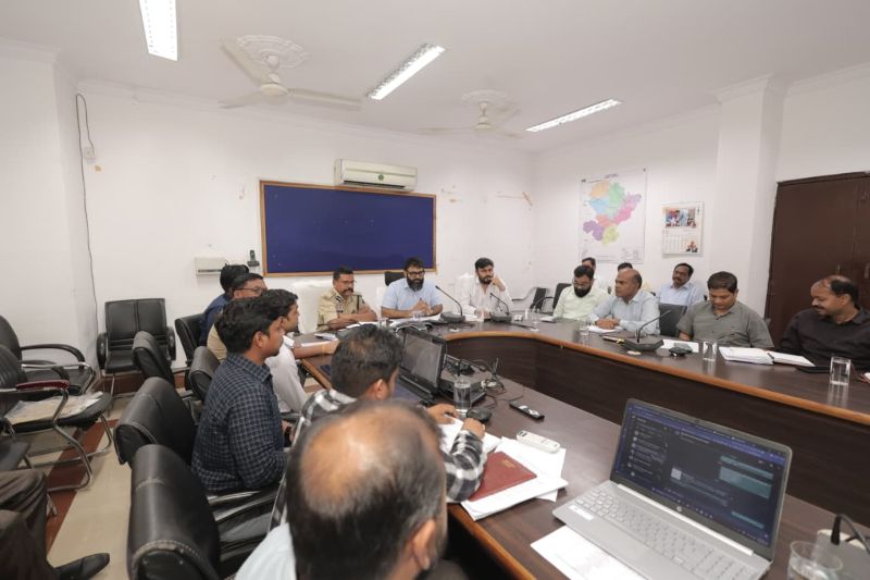 नशा तस्करों की अब खैर नहीं! मेडिकल स्टोर, ढाबों और स्कूलों के आसपास चलेगा सख्त अभियान, कलेक्टर ने दिए कड़े निर्देश