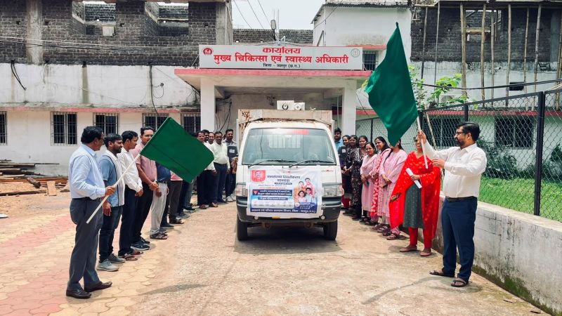 स्वस्थ परिवार की ओर बड़ा कदम! जशपुर में परिवार नियोजन अभियान तेज, निःशुल्क सेवाओं के साथ पुरुष नसबंदी पर ₹3,000 प्रोत्साहन राशि