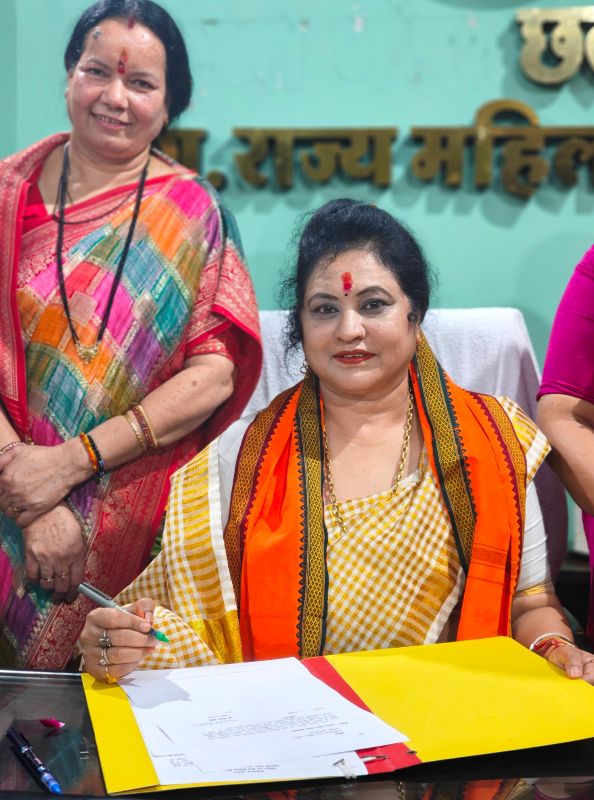 छत्तीसगढ़ राज्य महिला आयोग में बड़ा बदलाव! डॉ. ममता साहू ने संभाली कमान, महिलाओं को त्वरित न्याय का किया बड़ा वादा