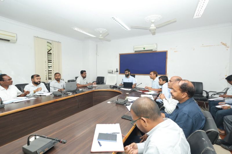 जशपुर में किसानों और आम नागरिकों के हितों पर कलेक्टर रोहित व्यास का बड़ा एक्शन, एग्रीस्टेक पंजीयन में तेजी और लंबित राजस्व प्रकरणों के समयबद्ध निराकरण के सख्त निर्देश