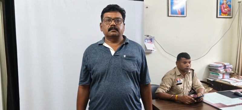 3,848 निवेशकों से 40.78 करोड़ की कथित धोखाधड़ी मामले में तीन साल से फरार सहारा इंडिया ब्रांच मैनेजर ऑपरेशन क्लीन हंट में रायगढ़ पुलिस द्वारा गिरफ्तार कर भेजा गया न्यायिक अभिरक्षा में जेल !
