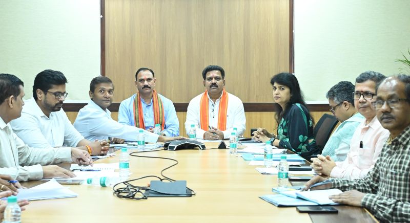 अब और तेज होगा इंसाफ! CCTNS, ई-एफआईआर, ई-साक्ष्य, मेडलीपार और ई-फोरेंसिक सिस्टम को लेकर डिप्टी सीएम विजय शर्मा ने दिए बड़े निर्देश