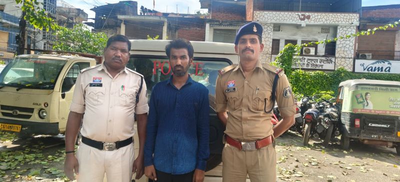 ऑपरेशन क्लीन हंट में रायगढ़ पुलिस की बड़ी सफलता, ₹32 लाख की ट्रांसपोर्ट धोखाधड़ी का चार माह से फरार आरोपी गिरफ्तार