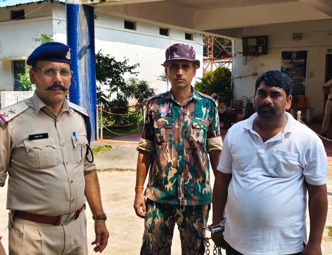 ओडिशा से मध्य प्रदेश तक चला जशपुर पुलिस का ऑपरेशन, 311.35 किलो गांजा तस्करी मामले का फरार आरोपी आखिरकार गिरफ्तार
