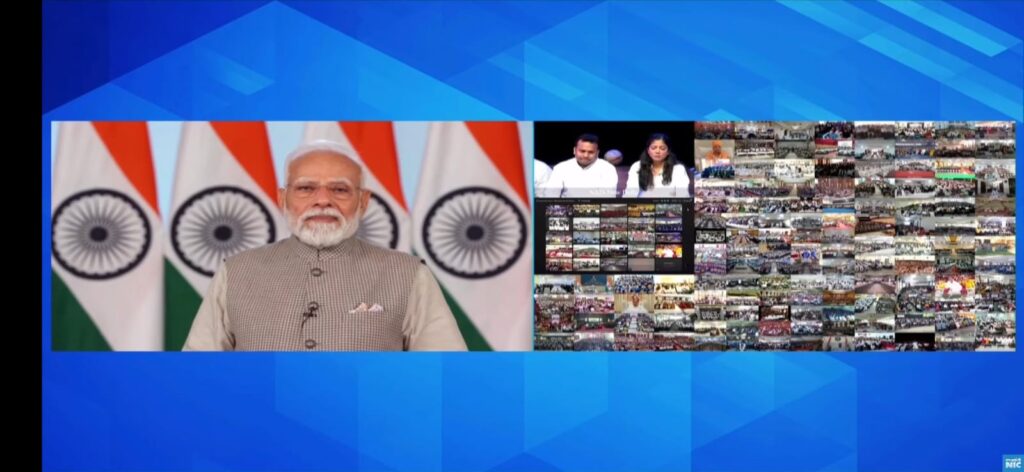 जशपुर से गूंजा ‘नशा मुक्त भारत’ का संकल्प! एकलव्य विद्यालय में विद्यार्थियों ने PM मोदी का लाइव संबोधन सुन ली शपथ, स्वस्थ और विकसित भारत के निर्माण का लिया प्रण
