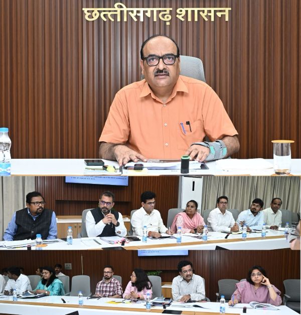 वनवासियों के हित में बड़ा कदम! पेसा और वन अधिकार कानून के प्रभावी क्रियान्वयन पर मुख्य सचिव ने दिए सख्त निर्देश, जल-जंगल-जमीन के बेहतर प्रबंधन पर जोर