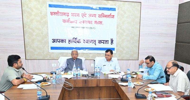 निर्माण श्रमिकों के लिए सरकार का बड़ा फैसला: बच्चों को मुफ्त गुणवत्तापूर्ण शिक्षा, NEET-JEE कोचिंग और उच्च शिक्षा के लिए बढ़ेगी आर्थिक सहायता