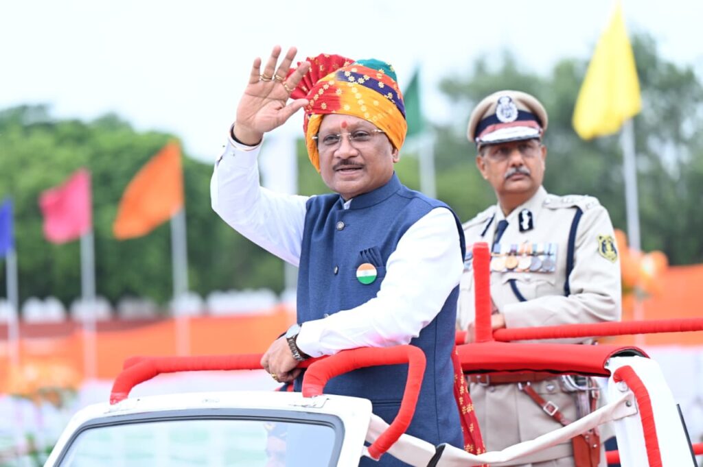 नक्सलवाद के अंधेरे से विकास की रोशनी तक पहुंचा छत्तीसगढ़, CM विष्णुदेव साय का बड़ा ऐलान—बस्तर के नवनिर्माण से AI मिशन तक बदलेगा प्रदेश का भविष्य, 6,671 स्कूलों में बेटियों के लिए बनेंगे शौचालय