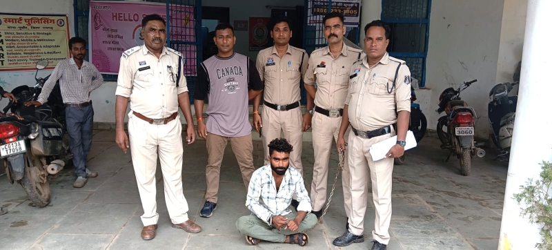 “अभियान संवेदना” का दिखा असर ! जम्मू तक पहुंची रायगढ़ पुलिस की टीम, 17 वर्षीय नाबालिग बालिका को सकुशल किया बरामद, आरोपी युवक गिरफ्तार कर भेजा गया रिमांड पर, महिला से दुष्कर्म के मामले में किशोर पर भी पुलिस की त्वरित कार्रवाई.