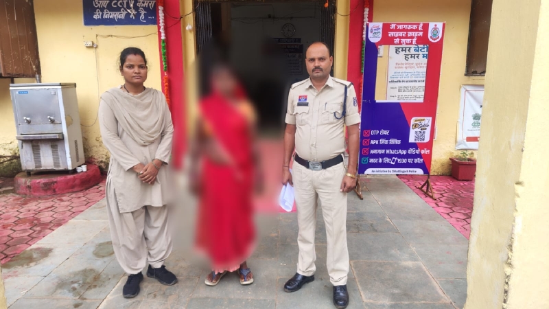 पामगढ़ में अवैध शराब के खिलाफ पुलिस का बड़ा एक्शन! 6 लीटर कच्ची महुआ शराब के साथ महिला आरोपी गिरफ्तार, आबकारी एक्ट में कार्रवाई के बाद भेजा न्यायिक रिमांड पर
