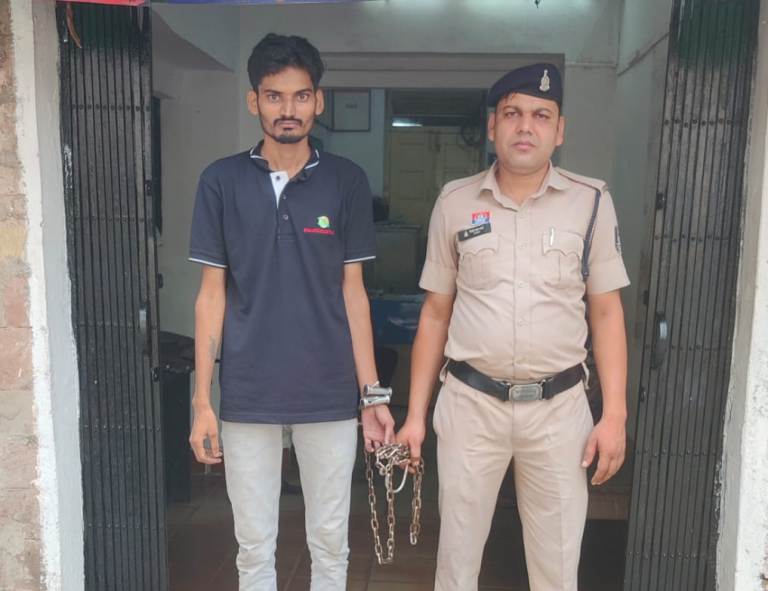 ₹14.97 लाख की बैंक ठगी का बड़ा खुलासा! डिप्टी मैनेजर के बाद रकम अपने खाते में मंगाकर कैश निकालने वाला योगेश येड़े गिरफ्तार, जांच में नए राज बेनकाब