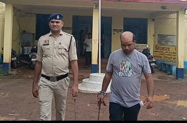 लल्ला सोनवानी को छुड़ाने की कोशिश पर पुलिस का शिकंजा! आरोपी सुनील सोनवानी गिरफ्तार, पुलिस से संघर्ष के बाद दबोचा गया, बुलेट CG 04 PU 8713 जब्त