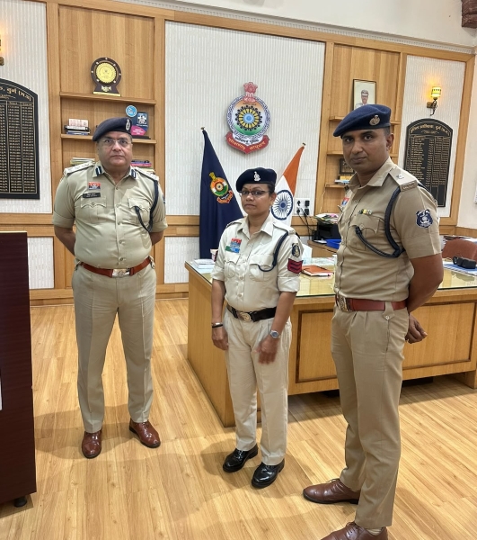 दुर्ग पुलिस की महिला आरक्षक कविता ठाकुर को खेल उपलब्धि का सम्मान! उत्कृष्ट प्रदर्शन पर मिली क्रम से पूर्व पदोन्नति, बनीं प्रधान आरक्षक