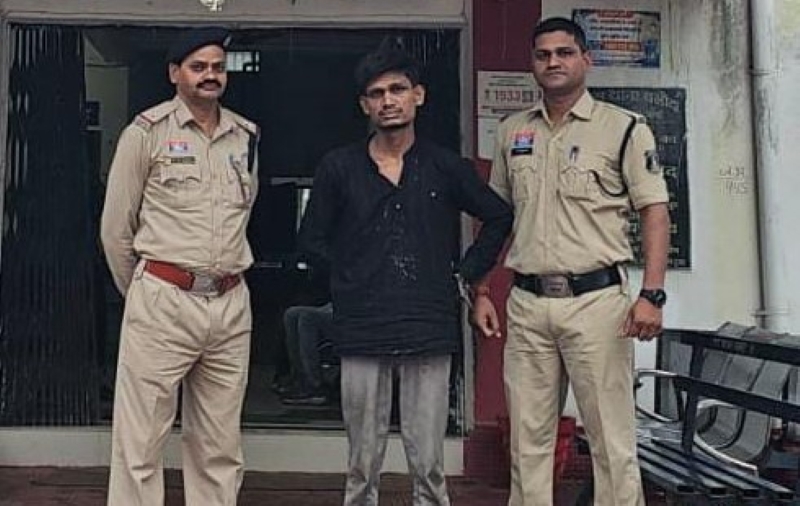 शादी का सपना दिखाकर नाबालिग को ले भागा युवक! मां पर भी सहयोग का आरोप, बलौदा पुलिस ने दोनों को दबोचा, पूछताछ के बाद जेल भेजा