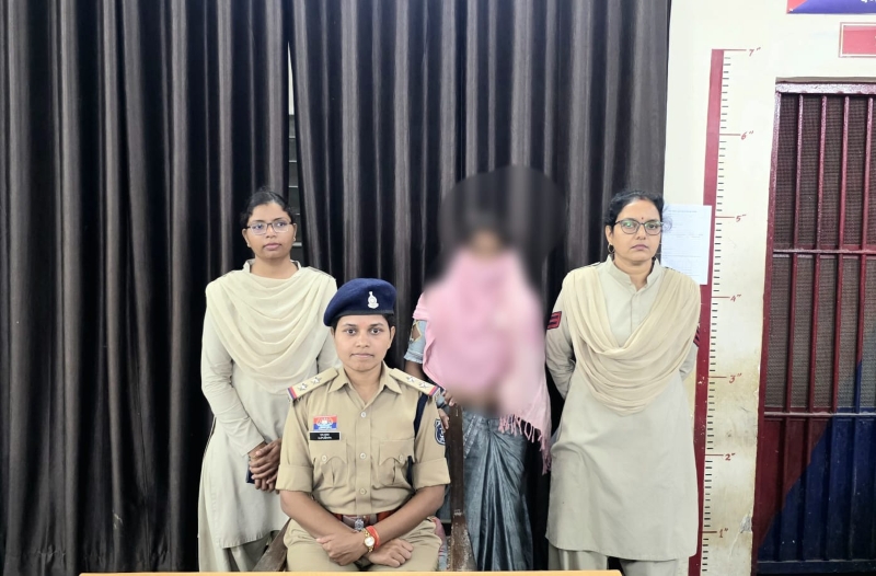 जिस घर में करती थी काम, उसी को लगाया चूना! नौकरानी ने चेक चुराकर बनाए फर्जी सिग्नेचर, ₹85 हजार निकालने की कोशिश नाकाम, कोतवाली पुलिस ने दबोचा