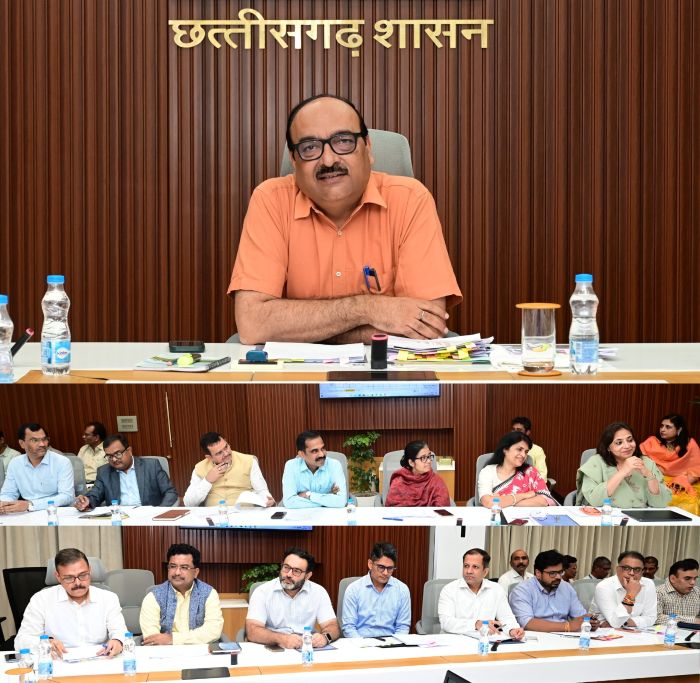 सरकारी नौकरी की तैयारी कर रहे युवाओं के लिए बड़ी खबर! मुख्य सचिव ने विभागवार रिक्त पदों की समीक्षा की, भर्ती प्रक्रिया तेज करने और नियम अपडेट करने दिए निर्देश