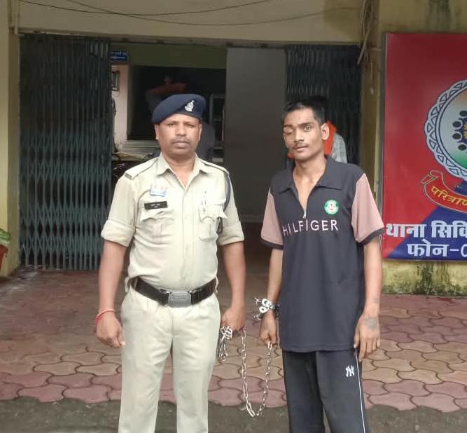 जानलेवा हमले के फरार आरोपी पर पुलिस का शिकंजा! सघन तलाश के बाद हर्ष कोसले दबोचा गया, चाकू बरामद