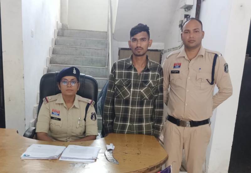 वैशाली अपार्टमेंट की चाकूबाजी में बड़ा एक्शन! फरार आरोपी गिरफ्तार, दो थानों के मामलों में तलाश रहा गुलशन पुलिस के हत्थे चढ़ा