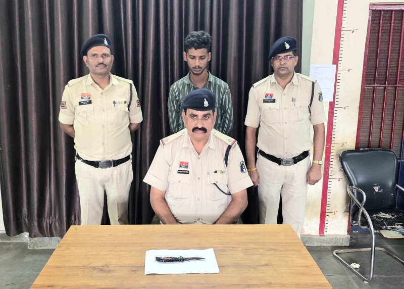 सिनेमा हॉल में चाकू लहराकर कर्मचारी को धमकाने वाला आरोपी गिरफ्तार, रिपोर्ट के चंद घंटों में कोतवाली पुलिस ने दबोचा