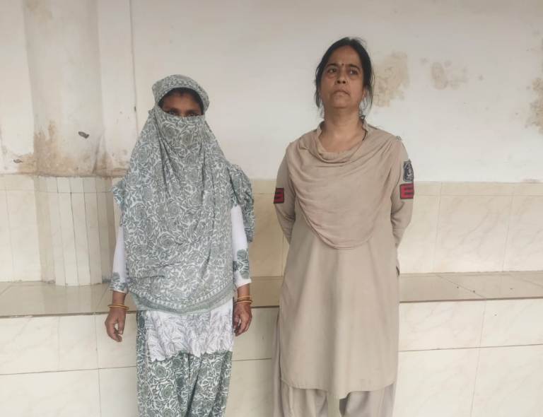 गांजा बिक्री का भंडाफोड़, चोरभट्ठी से महिला गिरफ्तार; पुलिस ने 310 ग्राम गांजा और ₹270 नकद किया बरामद