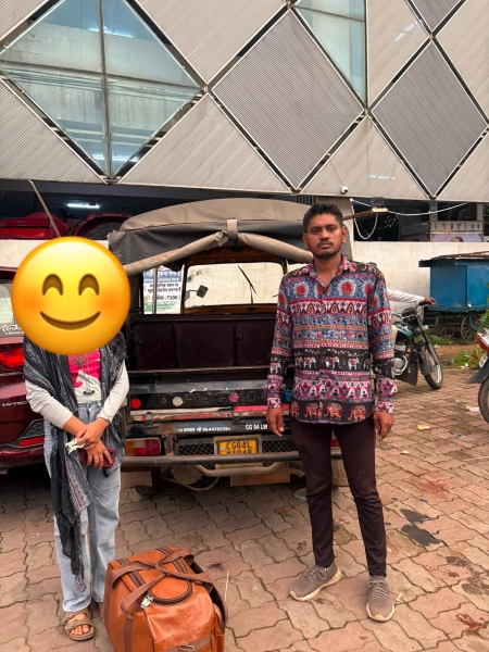 ऑटो में छूटा छात्रा का बैग, ITMS और गोलबाजार पुलिस की तत्परता से सुरक्षित बरामद; छात्रा ने रायपुर पुलिस का जताया आभार