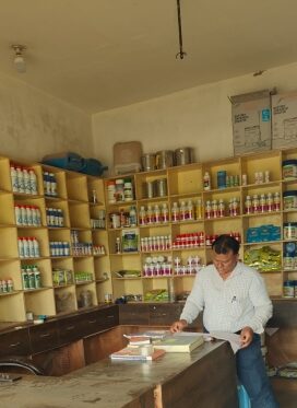 कृषि केंद्रों की जांच में खुली अनियमितताओं की पोल, बलौदाबाजार-पलारी में 2 केंद्रों पर विक्रय प्रतिबंध; स्टॉक-बिल और प्रमाण पत्रों में मिली गड़बड़ी
