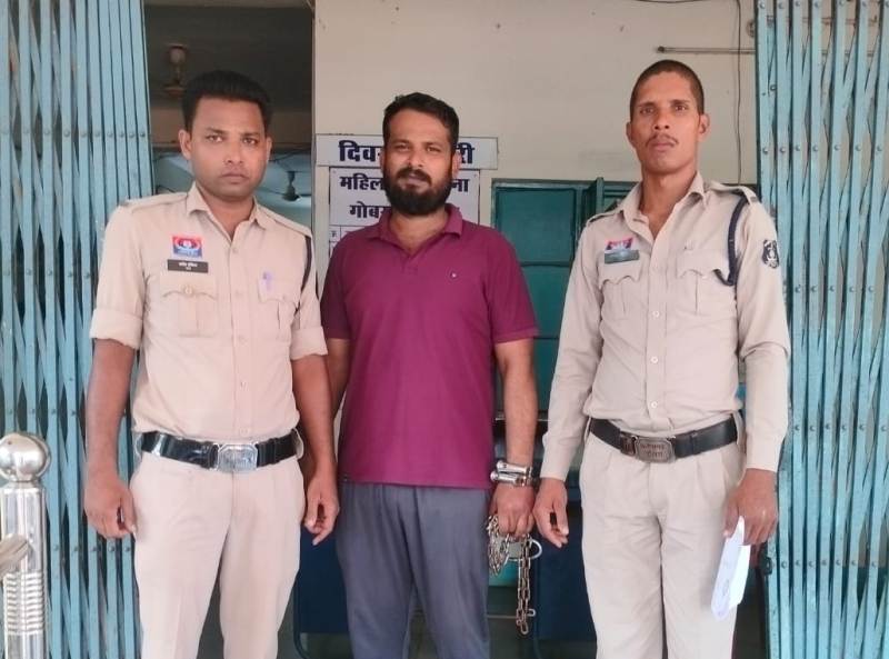 फूलचंद कॉलेज के पास हथियार लेकर घूम रहा था युवक! पुलिस ने घेराबंदी कर दबोचा, बटनदार चाकू के साथ आरोपी गिरफ्तार