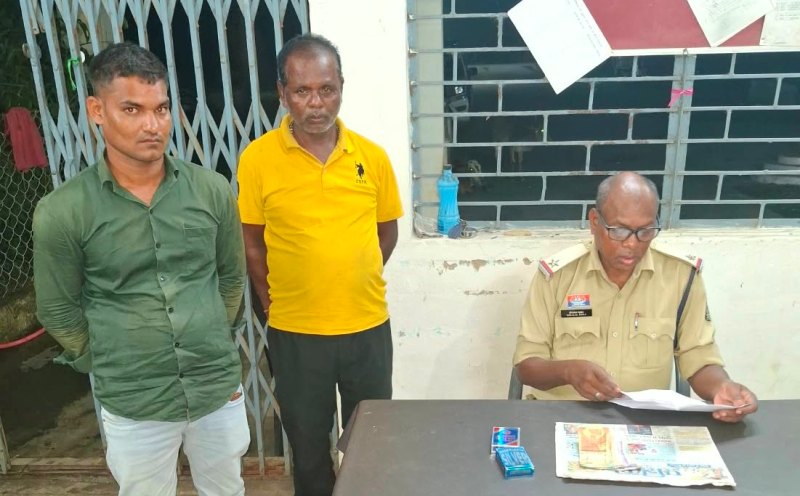 जुए के अड्डे पर पुलिस की दबिश! 2 जुआरी गिरफ्तार, मौके से ₹2,600 नगद बरामद, जुआ अधिनियम के तहत हुई कार्रवाई