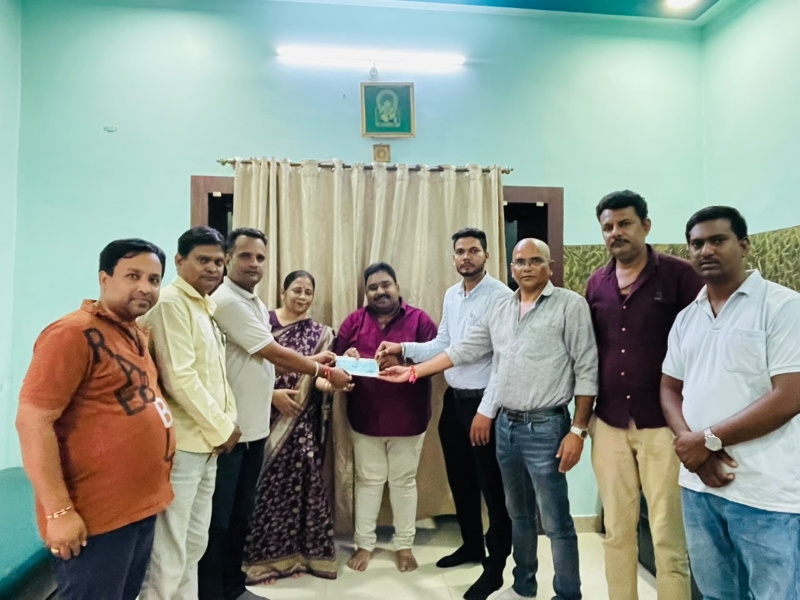 आगजनी से तबाह होटल संचालक को मिला सहारा, उप मुख्यमंत्री विजय शर्मा की पहल पर 3 लाख रुपए की आर्थिक सहायता मंजूर