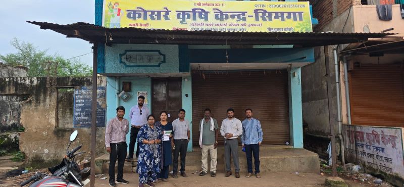 किसानों को घटिया या नियमविरुद्ध कीटनाशक बेचने वालों पर कृषि विभाग का शिकंजा! जांच में खुली पोल, एक केंद्र सील और दो कीटनाशक विक्रय केंद्रों पर तत्काल बिक्री प्रतिबंध