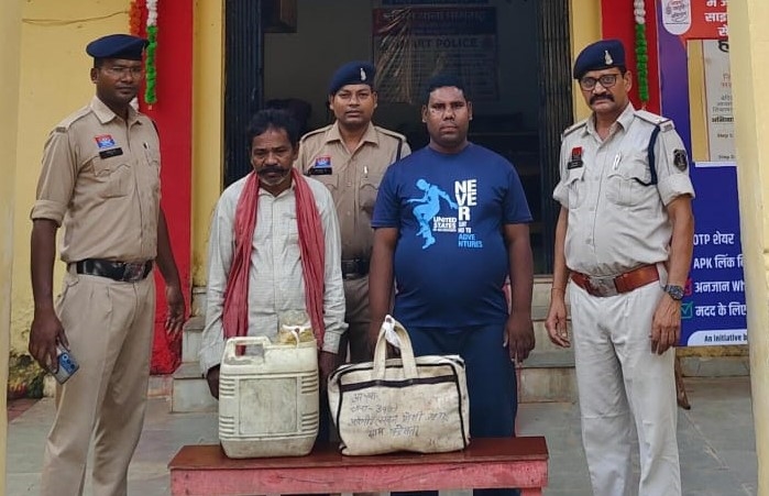 शराब बेचने वालों की खैर नहीं! व्यासनगर और कोसला में पुलिस की दबिश, 5,480 रुपये की 16.12 लीटर शराब बरामद, दो आरोपी पहुंचे जेल