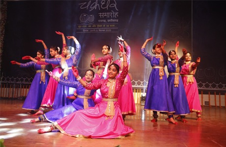 रायगढ़ में सजेगा सुर-ताल और संस्कृति का महासंगम! 14 से 23 सितंबर तक चक्रधर समारोह में कविता कृष्णमूर्ति, भारती बंधु और इंडियन आइडल फेम कलाकार मचाएंगे धूम