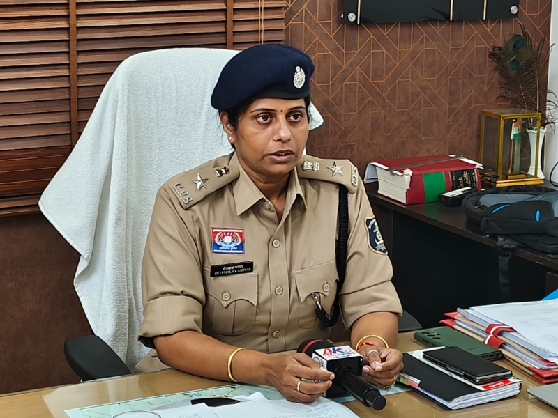 साइबर ठगी के खिलाफ रायपुर पुलिस का बड़ा ‘संकल्प’! 9 मॉड्यूल वाला डिजिटल सुरक्षा कोर्स लॉन्च, अब मोबाइल यूजर्स को सिखाएगा ऑनलाइन सुरक्षा का मंत्र