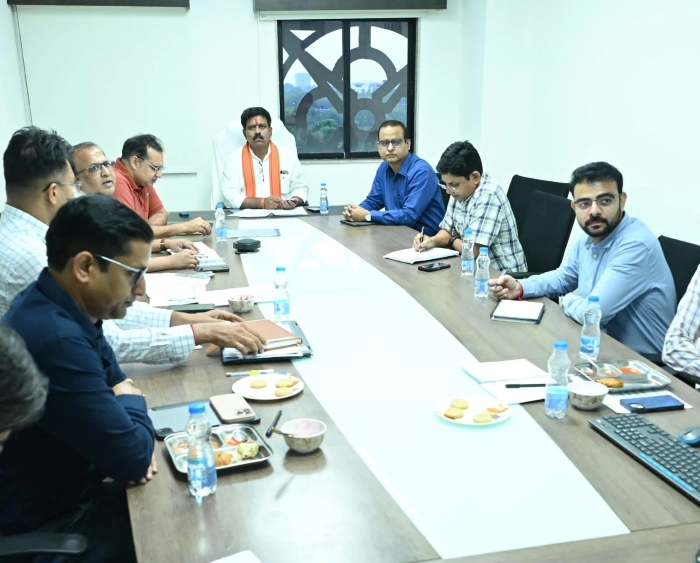 आशीर्वाद का दीया’ से रोशन होगा छत्तीसगढ़, उप मुख्यमंत्री विजय शर्मा ने दिए निर्देश—बस्तर में शहीद परिवारों से लेकर नक्सल मुक्त गांवों तक जलेंगे उम्मीद और संकल्प के दीप