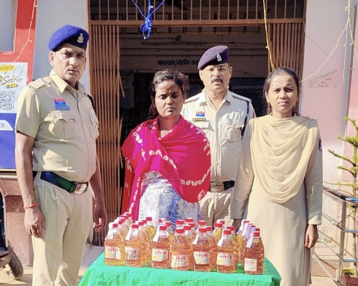 अवैध शराब बिक्री पर दुर्ग पुलिस का बड़ा एक्शन! महिला आरोपी गिरफ्तार, 30 पौवा देशी शराब और बिक्री की रकम समेत ₹3,150 का माल जब्त