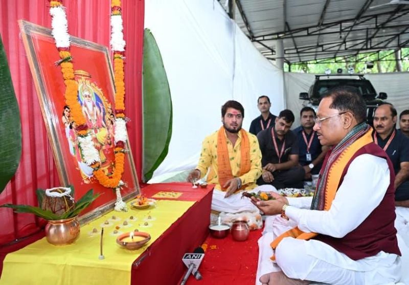 सृजन, कौशल और श्रम के सम्मान का पर्व बना विश्वकर्मा जयंती, मुख्यमंत्री साय ने श्रमिकों, शिल्पकारों और तकनीशियनों को दी शुभकामनाएं