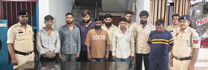 नशाखोरों और असामाजिक तत्वों पर चकरभाठा पुलिस की ताबड़तोड़ कार्रवाई, अशांति फैलाने वाले 9 आरोपी पकड़े गए; शांति व्यवस्था बनाए रखने पुलिस का कड़ा एक्शन
