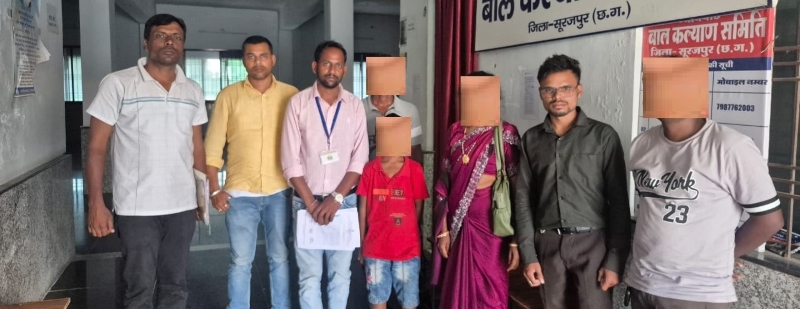 9 साल का बालक घर से निकला और पहुंच गया मुंबई, सूरजपुर पुलिस ने तलाश कर सीडब्ल्यूसी के साथ सुरक्षित वापस लाया