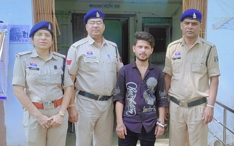 रात में राहगीर का रास्ता रोका, शराब के पैसे मांगकर की मारपीट और रुपये छीनकर भागा—खुर्सीपार पुलिस का त्वरित एक्शन, फरार आरोपी विजय चौधरी गिरफ्तार; न्यायिक रिमाण्ड पर जेल