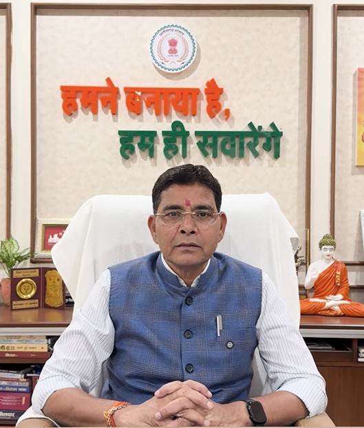 छत्तीसगढ़ पर चक्रवाती तूफान ‘अर्नब’ का खतरा! 12 जिलों में भारी बारिश का अलर्ट, 1769 गांवों पर प्रशासन की नजर—मंत्री टंक राम वर्मा ने दिए सख्त निर्देश, जानिए कितनी बड़ी है तैयारी