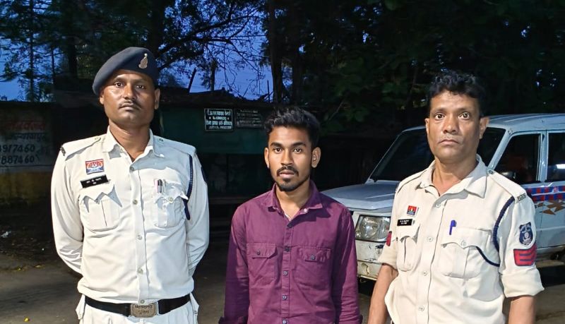 इंस्टाग्राम की दोस्ती से नाबालिग को फंसाया, शादी का झांसा देकर इंदौर बुलाया और अनाचार का आरोप; जांजगीर-चांपा पुलिस ने साइबर सुरागों से MP में दबोचा आरोपी