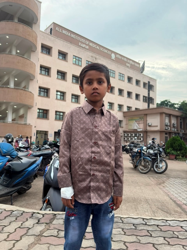 प्रोजेक्ट ‘धड़कन’ ने बचाई मासूम भार्गव की जिंदगी, दिल की गंभीर बीमारी की 4 घंटे चली जटिल सर्जरी हुई सफल—मजदूर माता-पिता की चिंता बदली खुशी में, अब स्कूल जाएगा और खेलेगा तीसरी कक्षा का नन्हा छात्र
