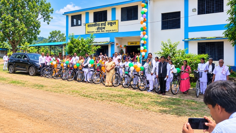 सरस्वती साइकिल योजना से बेटियों की शिक्षा को मिली नई रफ्तार, दूरस्थ गांवों की छात्राओं के लिए स्कूल तक पहुंच हुई आसान, बच रहा समय और बढ़ रहा आत्मविश्वास