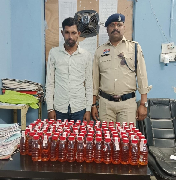 ‘दृष्टि हेल्पलाइन’ की सूचना पर अवैध शराब के ठिकाने पर पुलिस की दबिश, 100 पाव देशी मसाला शराब के साथ आरोपी गिरफ्तार — तरेंगा में घेराबंदी कर पकड़ा गया आरोपी, ₹10,300 कीमत की शराब जप्त